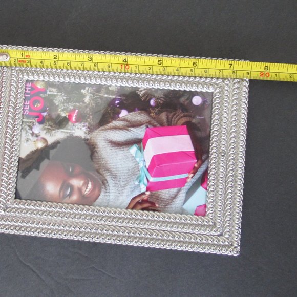 Concepts in Time For Picture Size 4" x 6" Silver Tone Metal Picture Frame - Picture 9 of 9